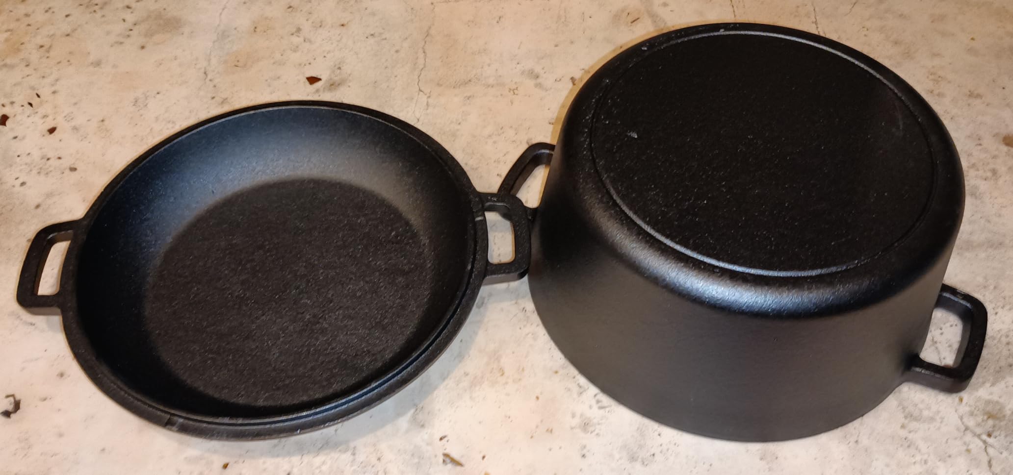 Vivicreate 5 QT Cast Iron Dutch Oven 2 in 1 Pre Seasoned with Skillet Lid Oven Safe Campfire Baking Sourdough Bread Camping Cookware customer photo 2