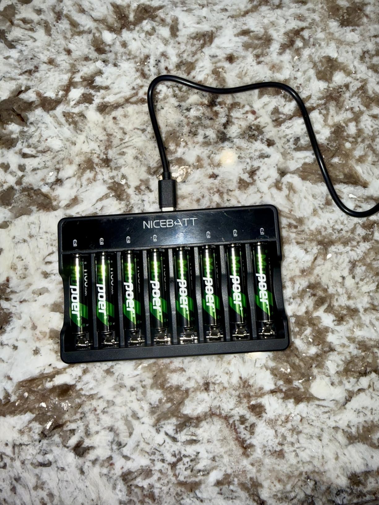 Smart 8 Bay AA AAA Battery Charger with Over-Discharge Damage Repair, USB Type-C Fast Charging for Ni-MH Ni-CD Rechargeable Batteries customer photo 1
