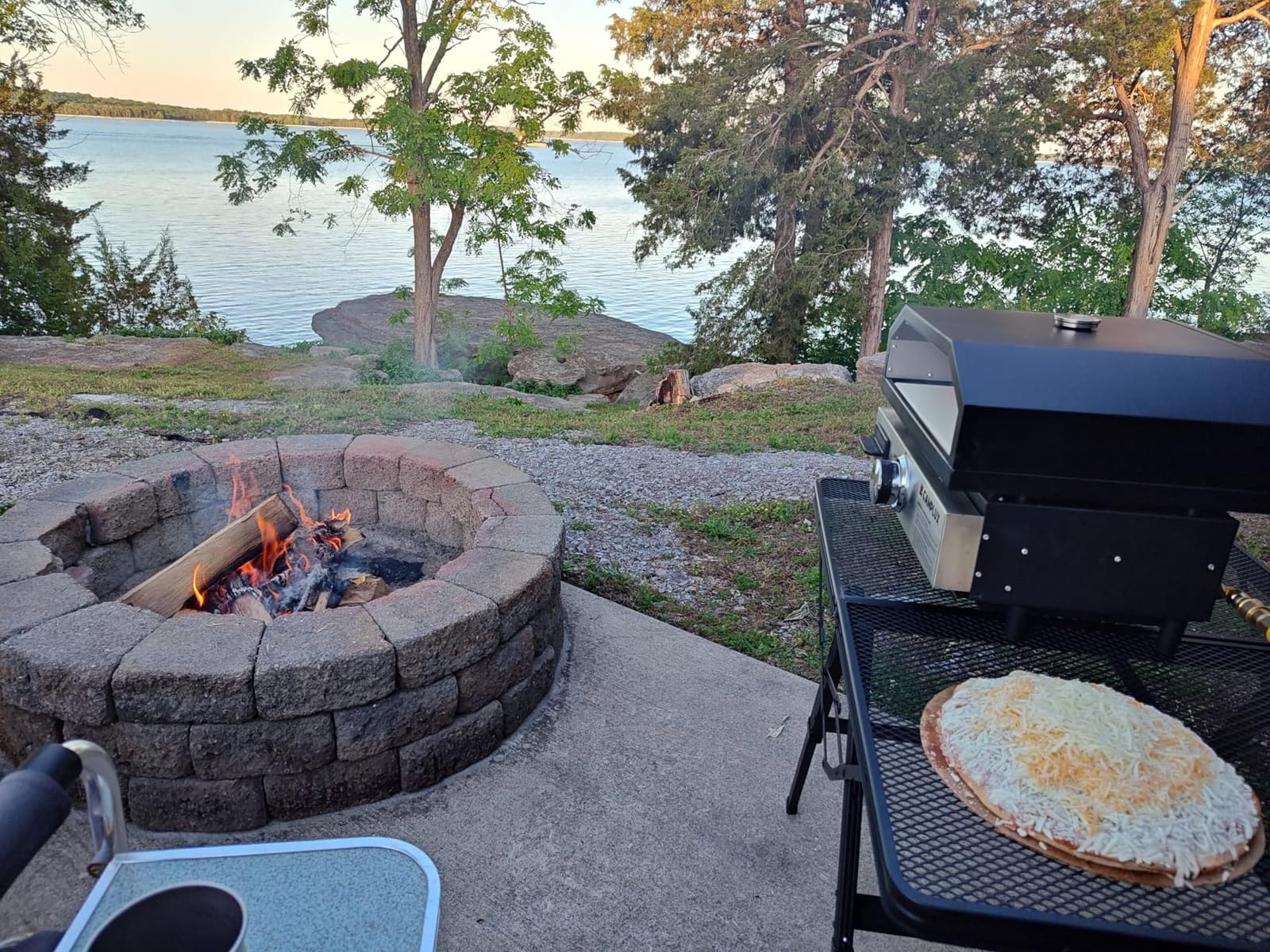 CAMPLUX Propane Tabletop Grill Griddle 2-in-1, Non-Stick Flat Top Griddle with Ceramic Coated 19,000 BTU, 23-Inch Gas Grill for RV, Camping, Tailgating, and Outdoor GG302S customer photo 2