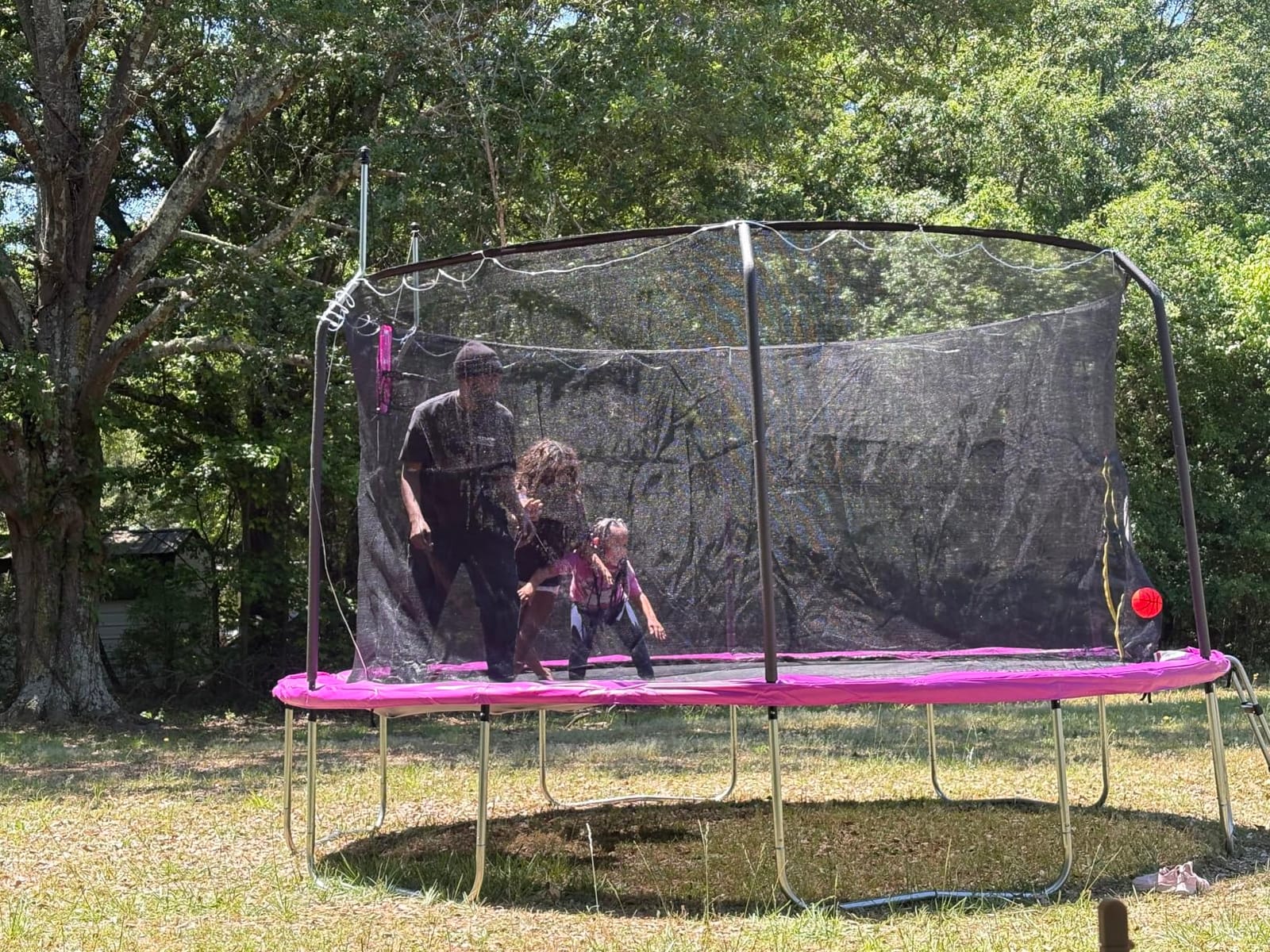 8FT 10FT 12FT 14FT Outdoor Trampoline with Basketball Hoop and LED Lights, ASTM Approved Recreational Trampolines for Kids and Adults with Net and Ladder customer photo 2