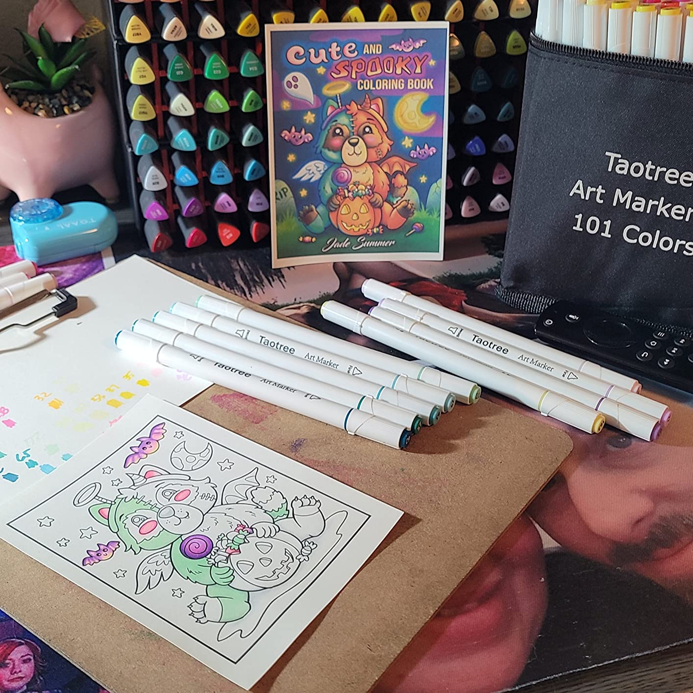 Taotree Alcohol Markers & Holders, 100 Colors Dual Tips Coloring Markers customer photo 1