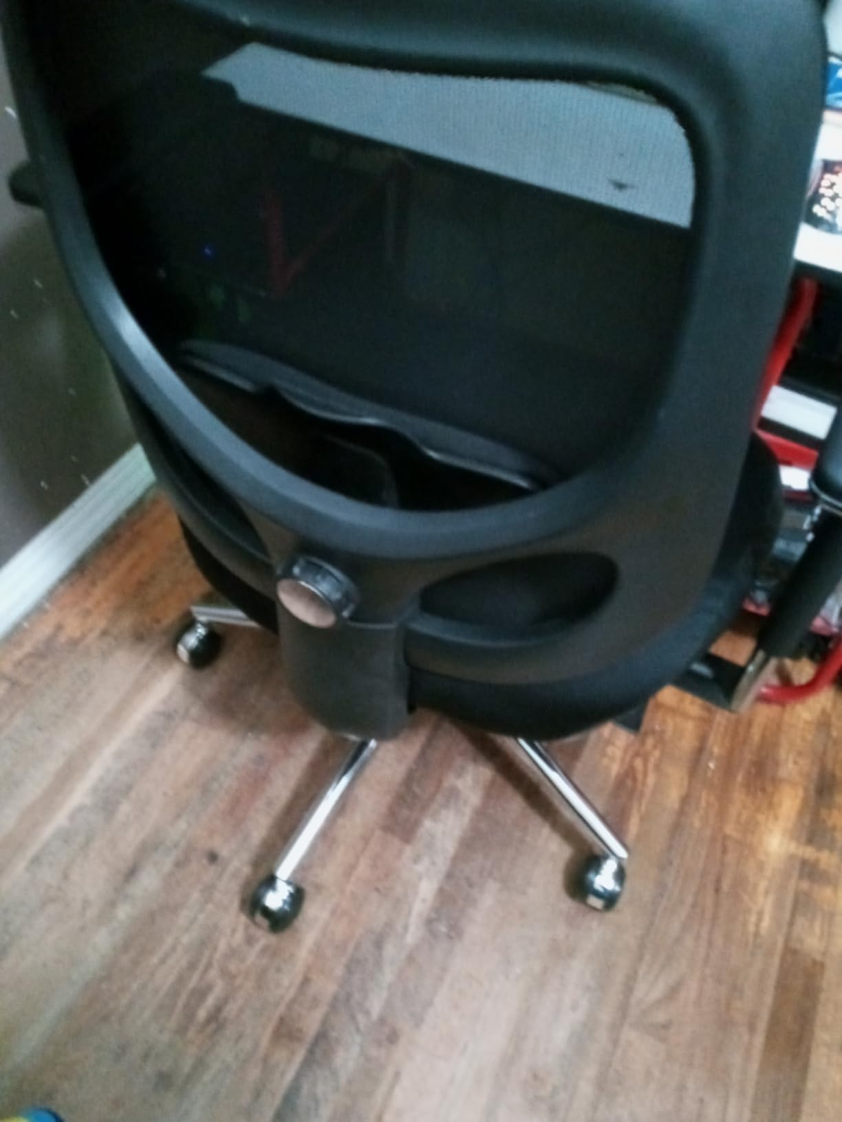 750lbs Big and Tall Office Chair with Wide Thick Seat Cushion for Heavy People Ergonomic Computer Mesh Desk Chairs with 4D Armrests, Adjustable Lumbar Support for Adults 8 Hours daliy Work customer photo 1