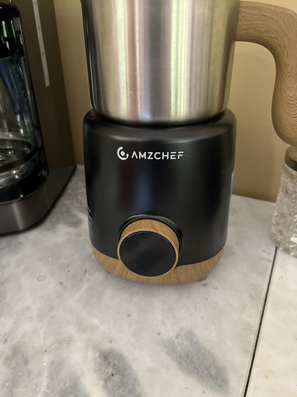 AMZCHEF 21 oz 8-in-1 Milk Frother, 550W Split Stainless Steel Automatic Steamer, Milk Warmer for Latte, Cappuccino, Hot Chocolate, Hot/Cold Froth, Heated Milk & Baby Food, Black customer photo 1