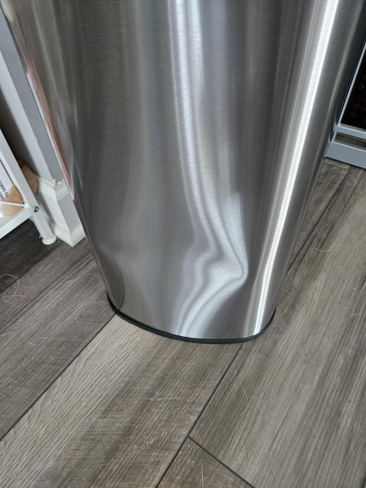 SONGMICS Motion Sensor Trash Can, 13 Gallon (50 L), Soft-Close Lid, Automatic Garbage Can, Wave or Touch to Open, Stainless Steel customer photo 1