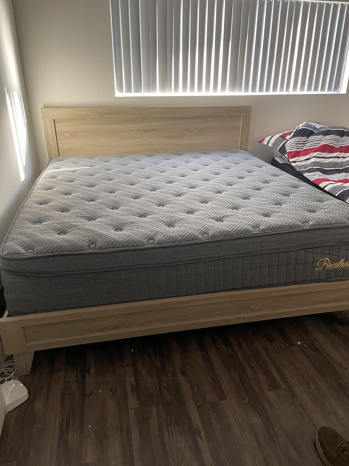 inight King Size Cooling Hybrid Mattress, 12 Inch Medium Firm, Pocket Coils customer photo 2
