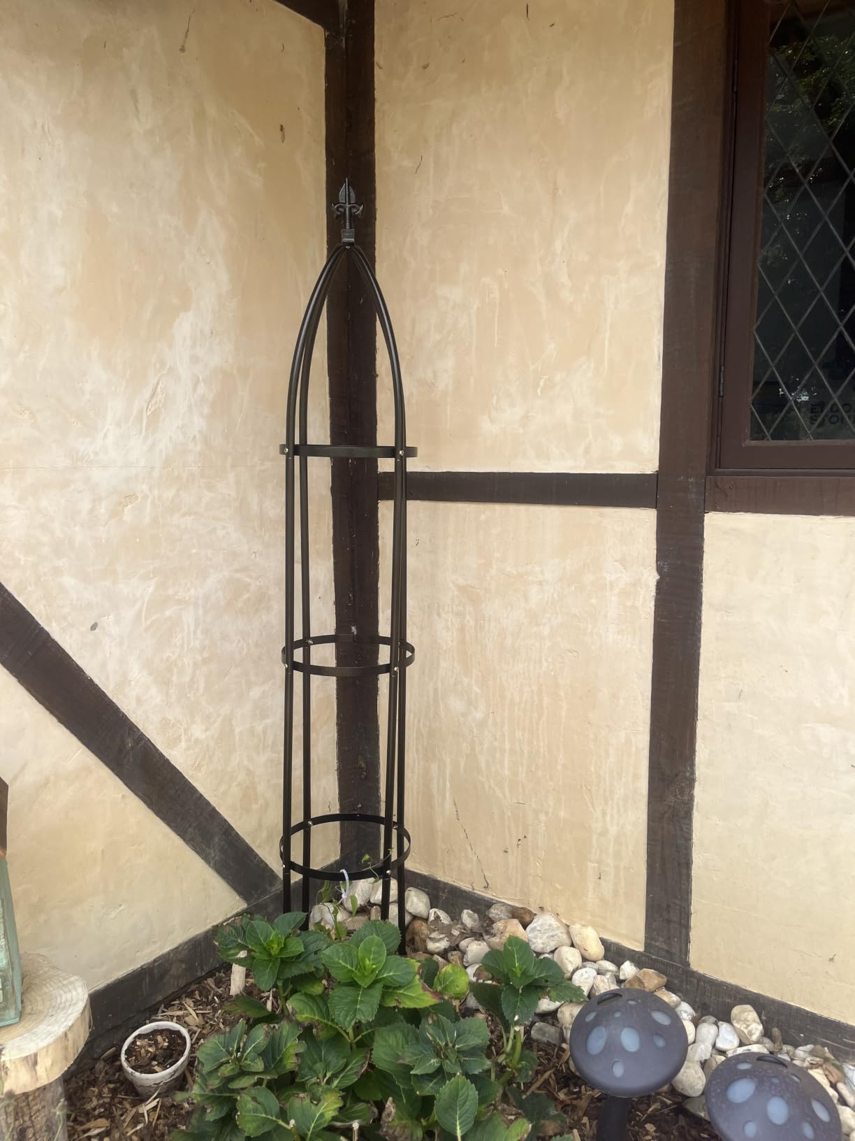 Garden Obelisk Trellis 100% Metal Heavy Duty 5.5 ft for Climbing Vines customer photo 1