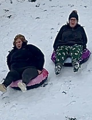 Snow Tube, 36‘’ 3Packs/4Packs Snowman Snow Tubes for Kids & Adults, Durable Cold-Resistant PVC Inflatable Snow Sled, Heavy-Duty Hard Bottom & Handles, Perfect for Family Boys Girls Sports Fun customer photo 2