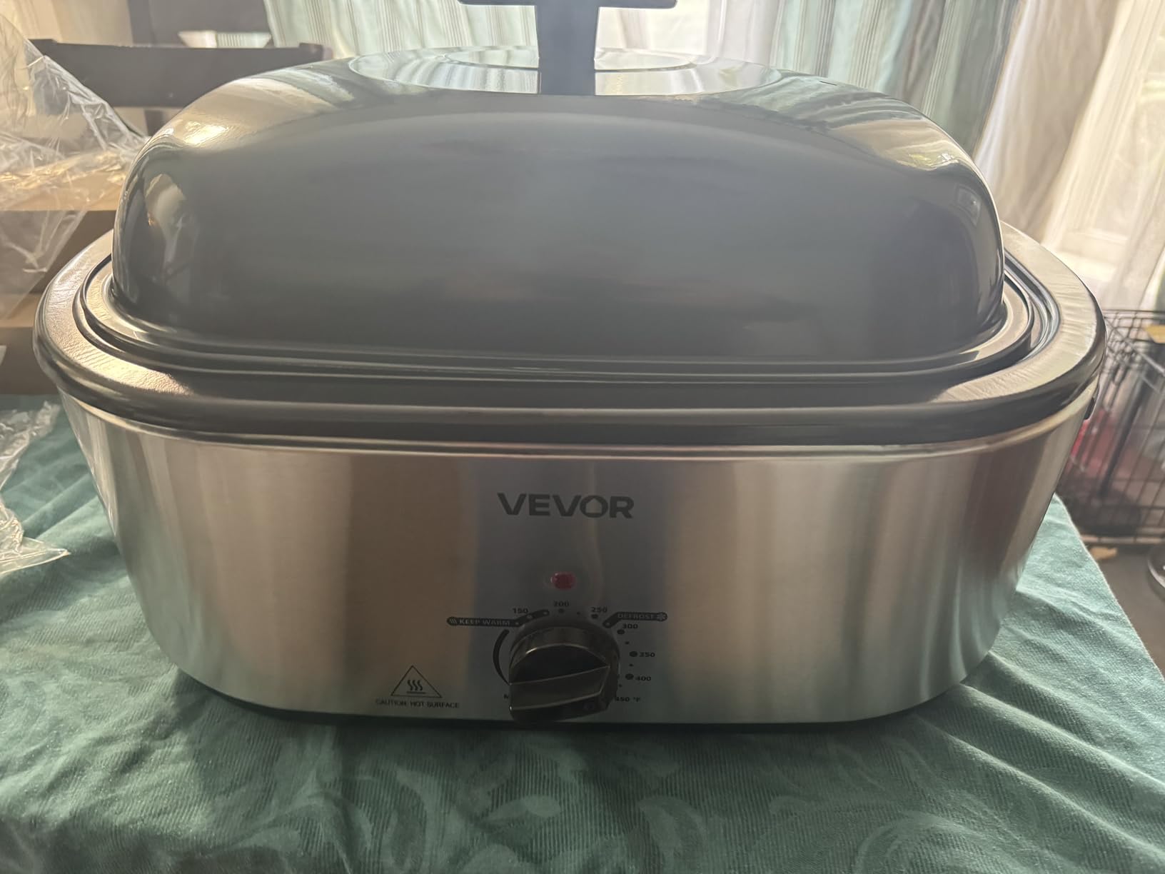 VEVOR Roaster Oven, 20QT Electric Roasting Pan, 150-450℉ Adjustable Temperature Fast-Cooking Turkey Roaster, Turkey Oven with Self-Basting Lid, Defrost & Warm Function for Home, Fits 24lb Turkey customer photo 1