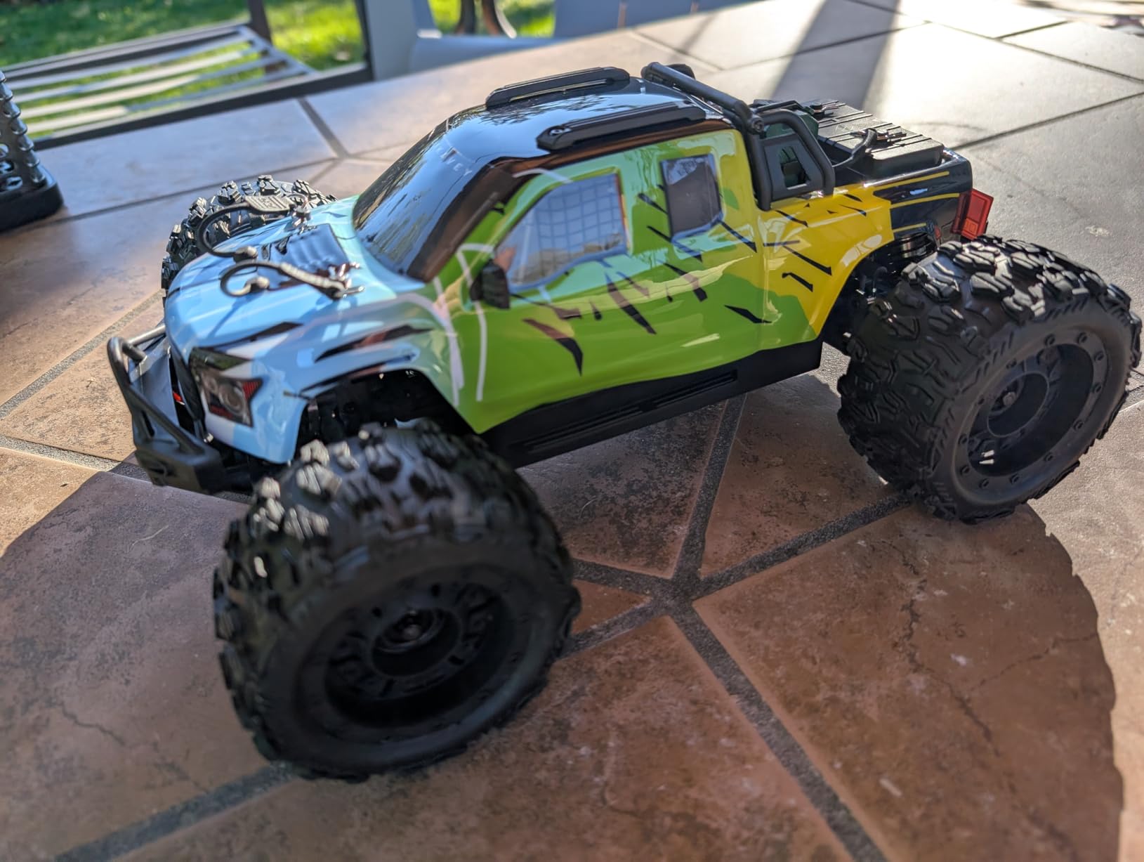 MT09 1/9 4WD Brushless RC Monster Truck, Remote Control Car for Fast Adult customer photo 1