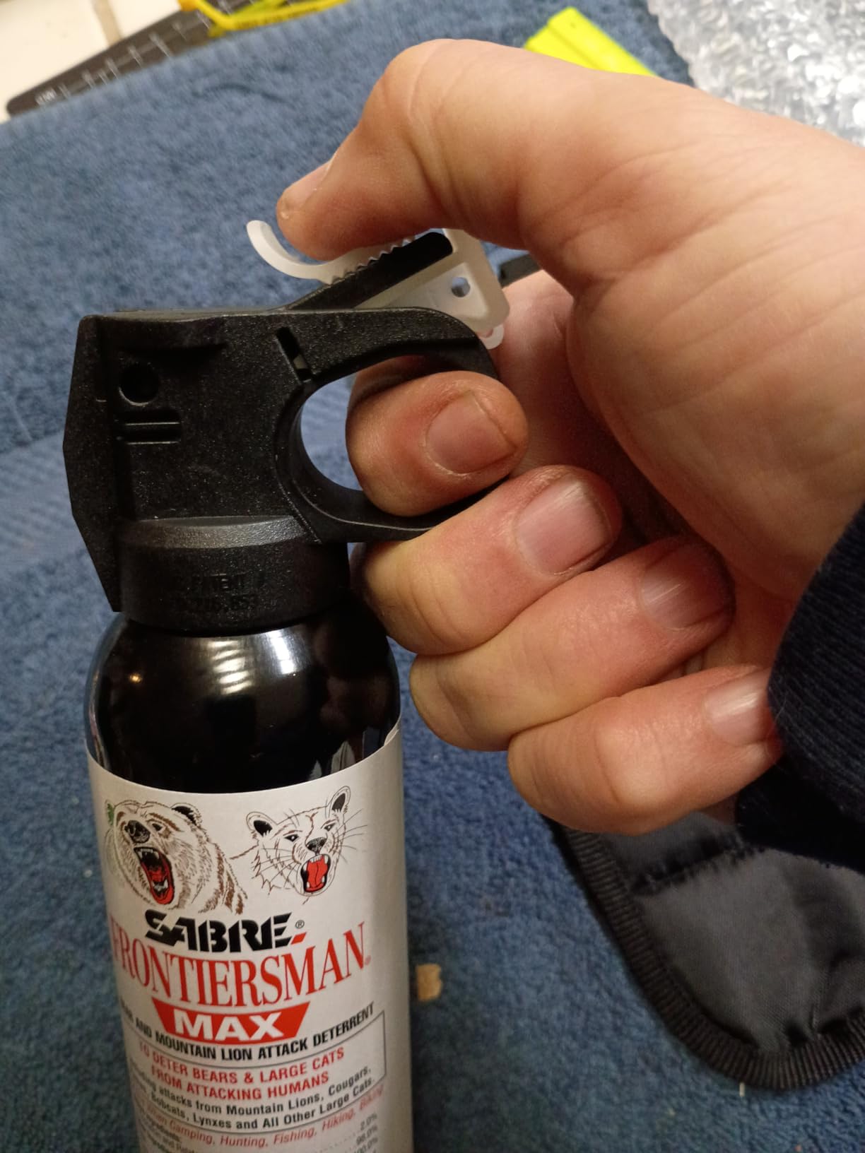 Sabre Frontiersman MAX Bear Spray & Mountain Lion Deterrent, Holster, Bell Kit - 40-Foot Range, Max Strength 2% Major Capsaicinoids, EPA-Registered, Self Defense for Hiking, Camping & Hunting, 7.9 oz customer photo 2