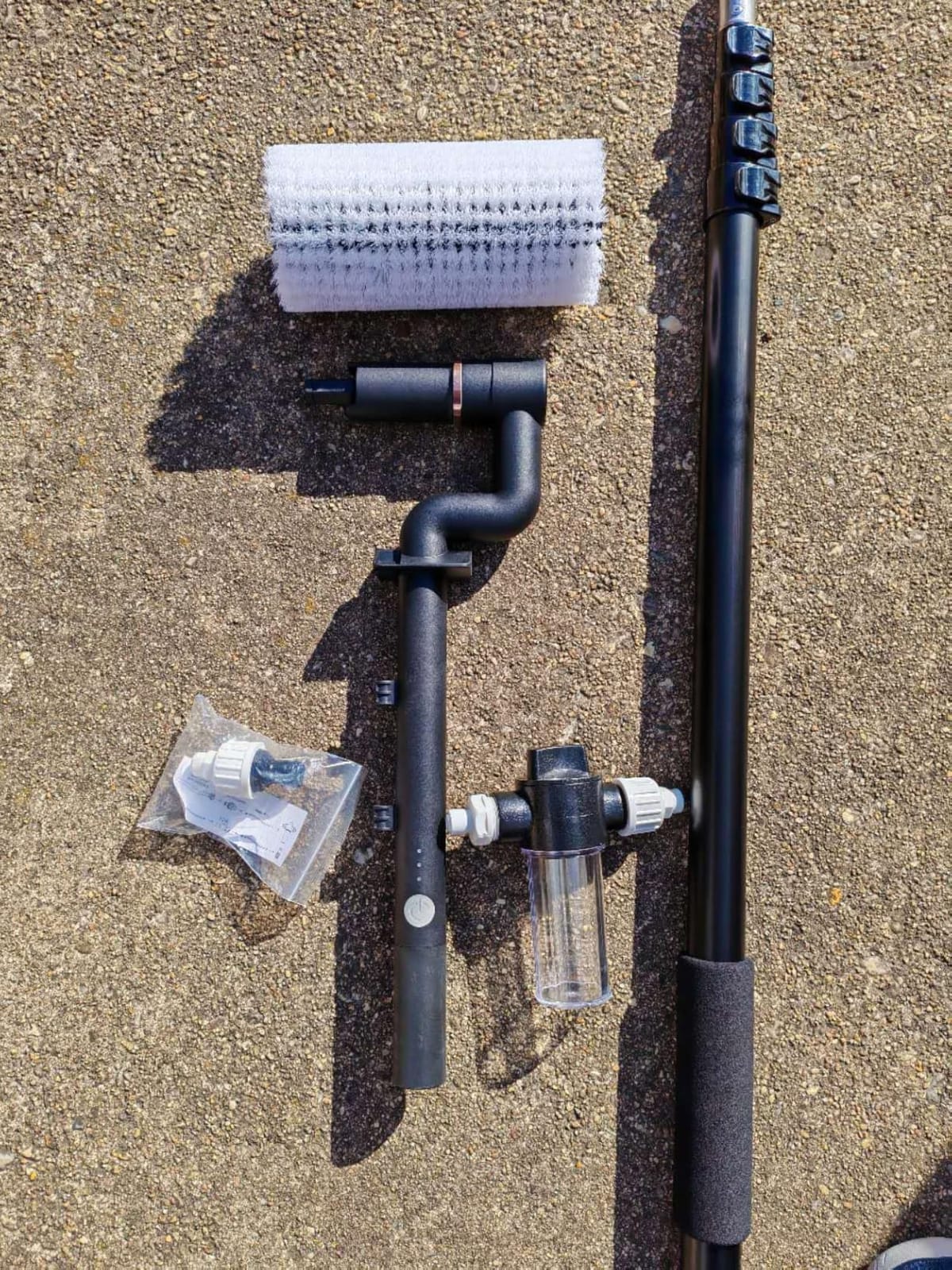 Electric Solar Panel Cleaning Brush, 20Ft, Soap Dispenser & Water Fed Pole customer photo 1