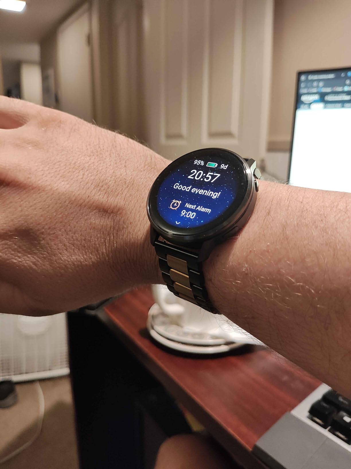 Garmin Venu® 4, Advanced Fitness Smartwatch, 45mm, Black Silicone | 24/7 Health Monitoring, Advanced Sleep Tracking, Health Status, 80+ Preloaded Sports Apps, Built-In Flashlight customer photo 1