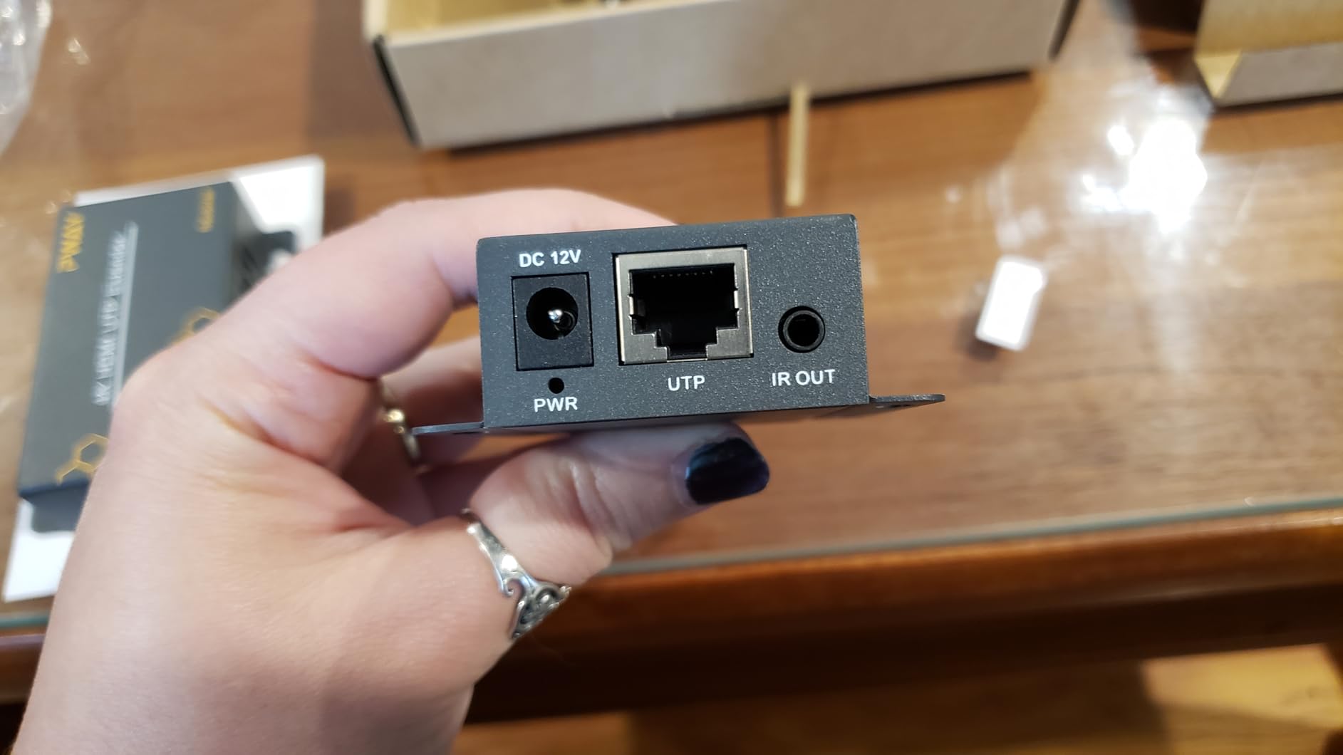 PWAY 4K HDMI Extender Over Ethernet Cat5 Cat6 Cat7 Upto 230ft, with IR, Loop Out, 4K@30Hz 1080P HDMI Transmitter Receiver Video Converter POC with Holes, Easy Installation (HT275) customer photo 1