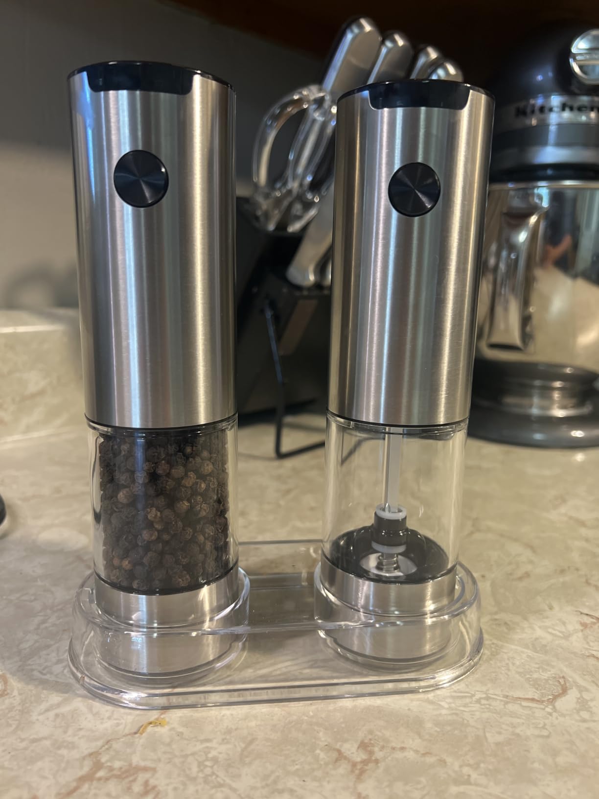Electric Salt and Pepper Grinder Set, Battery Automatic Salt and Pepper Shaker with Adjustable Coarseness, Large Capacity Pepper Mill with LED Kitchen Appliances (Battery-Stainless Steel) customer photo 2