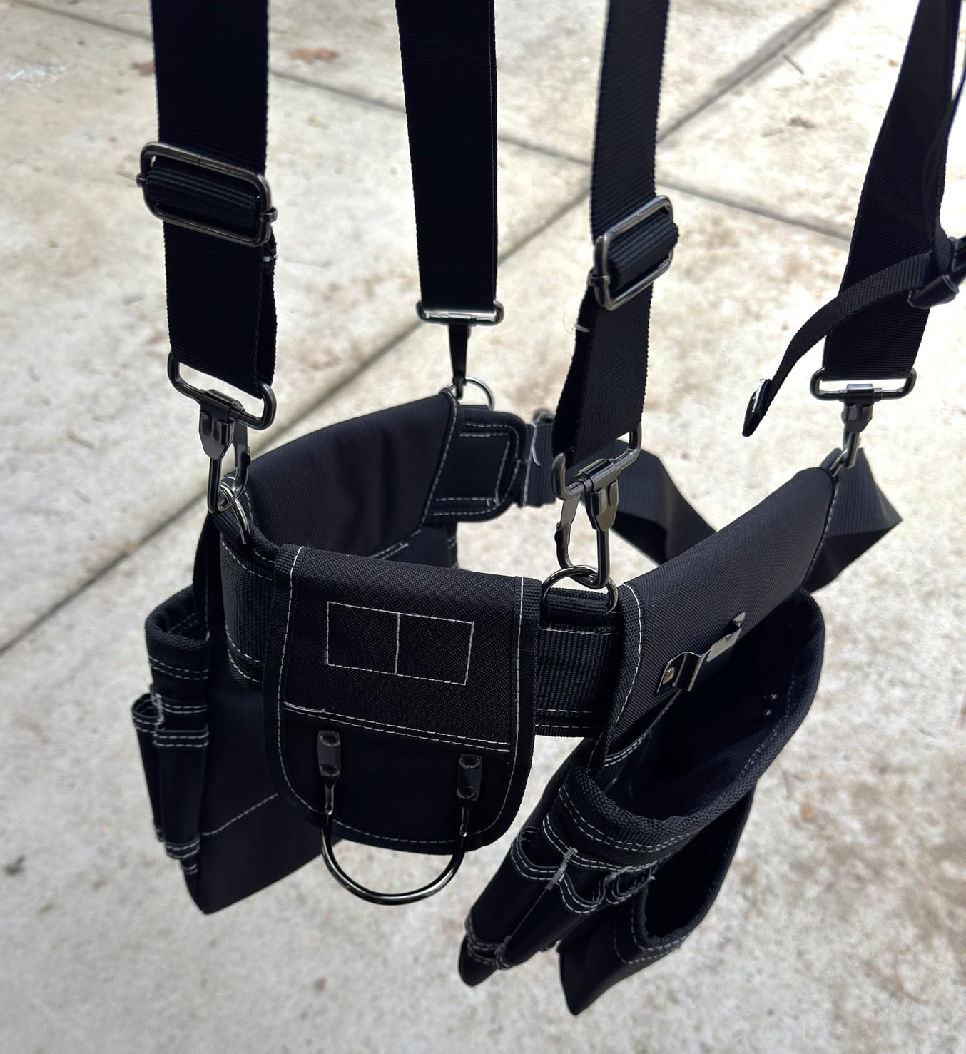 Tool Belt with Suspenders,27-Pockets Heavy Duty Tool Belts for Men with Magnetic Tool Pouch,Detachable & Adjustable Work Belt Bag for Electrician,Carpenter,Construction,Utility Toolbelt,Black customer photo 2