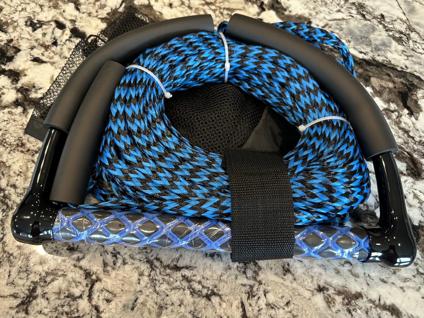 75FT Ski Ropes for Water Skiing, Floating Wakeboard Rope and Handle, Ski Tow Rope for Towable Tubing, Waterskiing, Wakeboarding, Kneeboarding customer photo 1