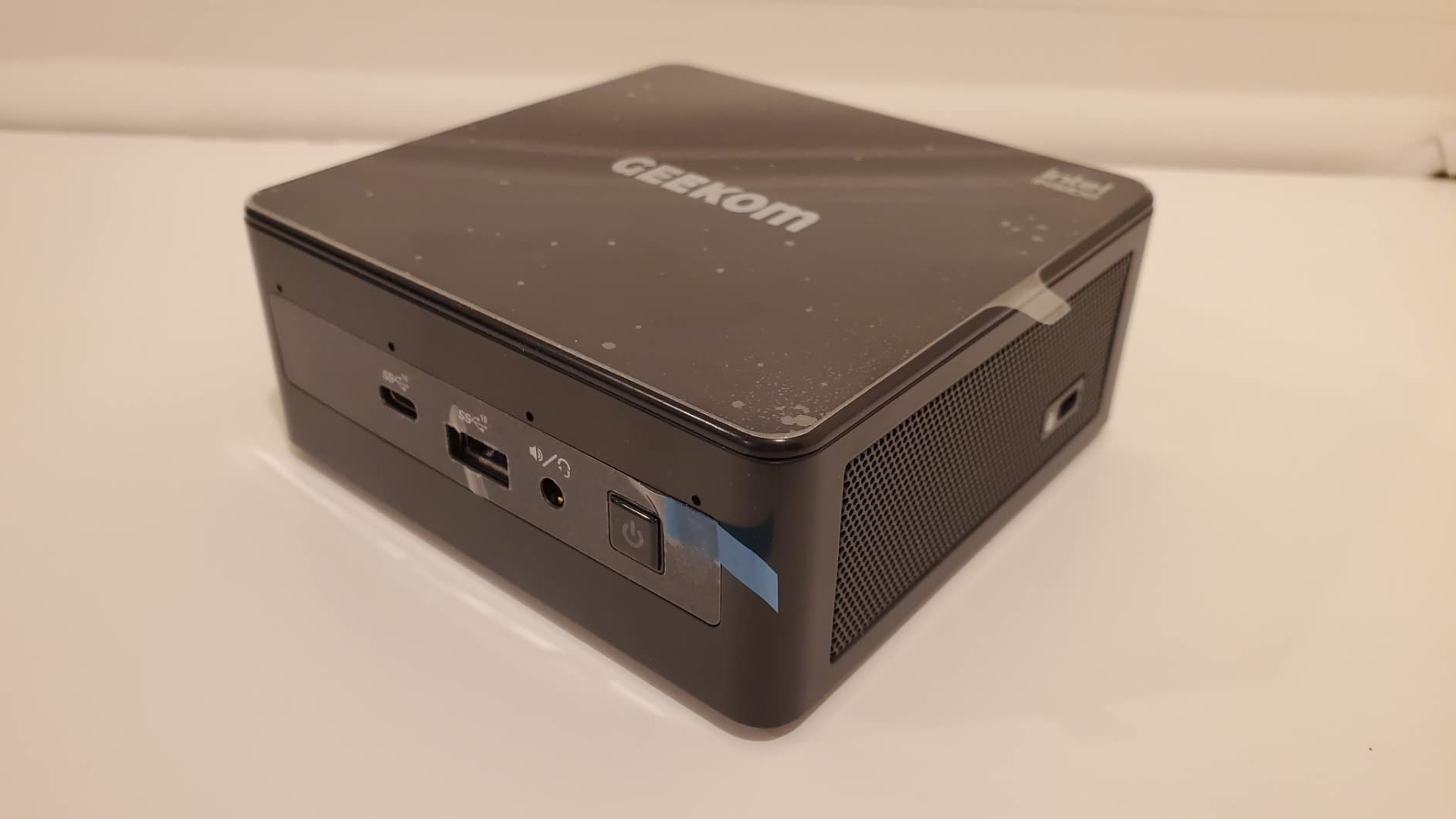 GEEKOM A9 Max AI Boost Mini PC,AMD Ryzen AI9 HX370(80Tops)32GB DDR5+2TB SSD customer photo 1