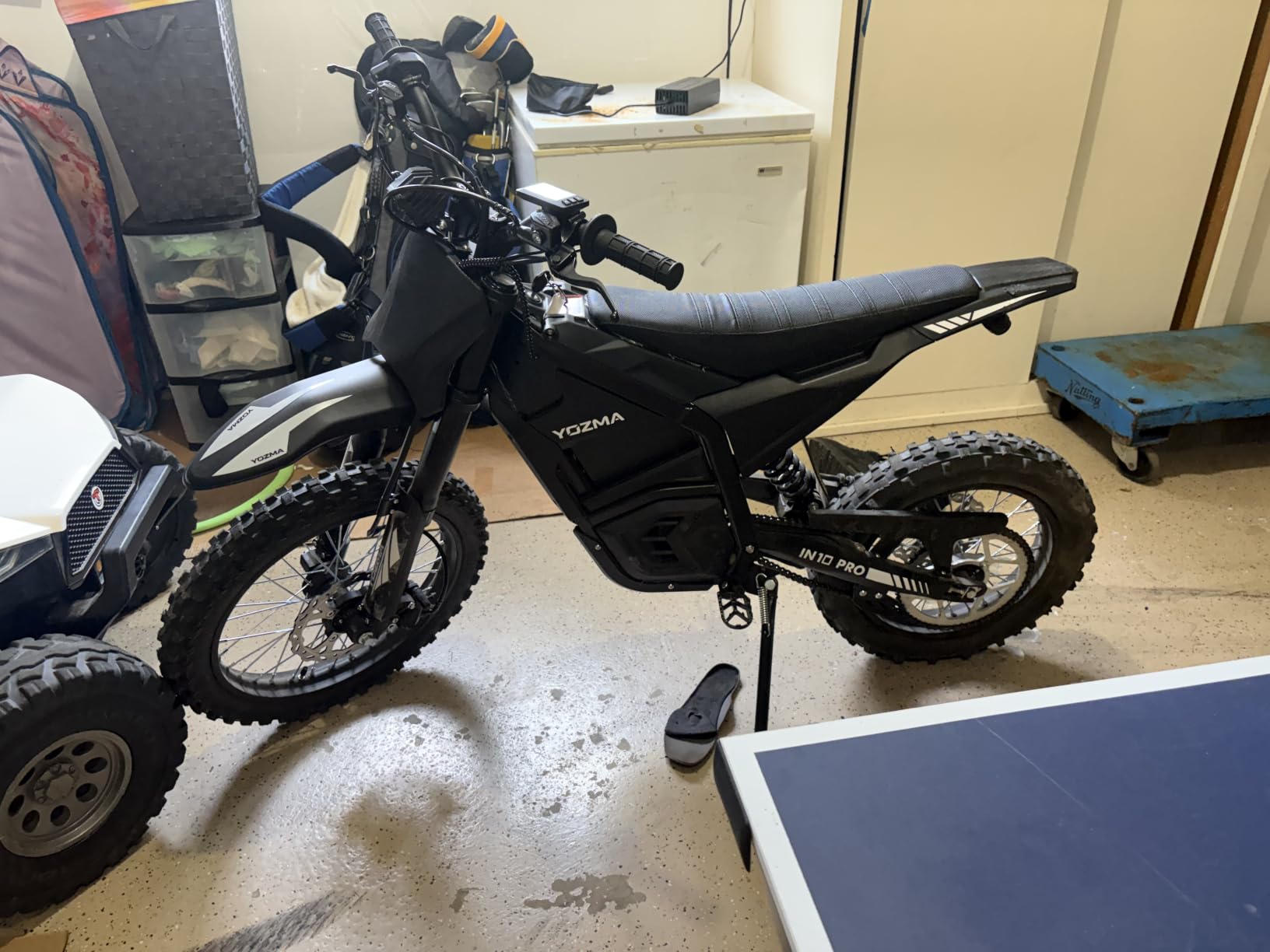 Yozma IN10 Pro Electric Dirt Bike, 5500W, 50MPH, 60 Mi Range, 17
