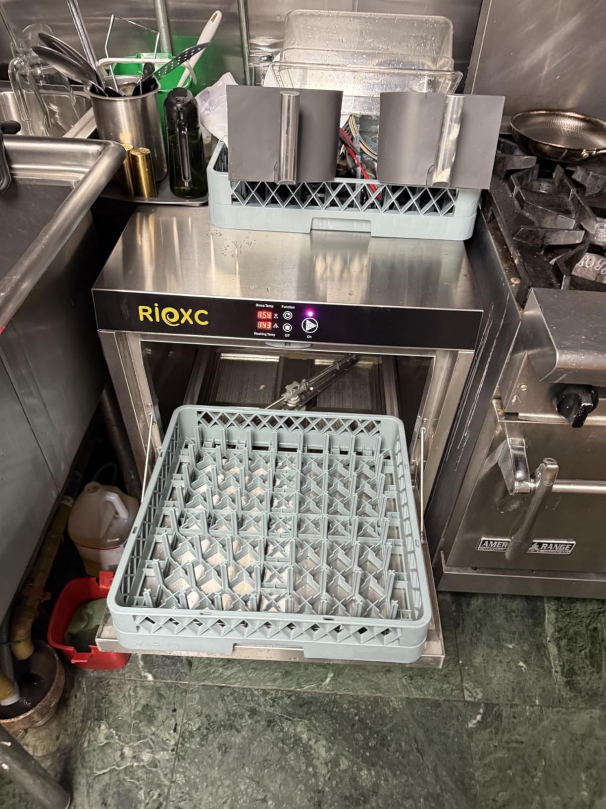 Commercial Dishwasher, High-Temp Undercounter Dishwasher, 40 Racks/Hr, 208-240V, Stainless Steel, CSA & ETL Certified for Restaurant, Bar & Café customer photo 1