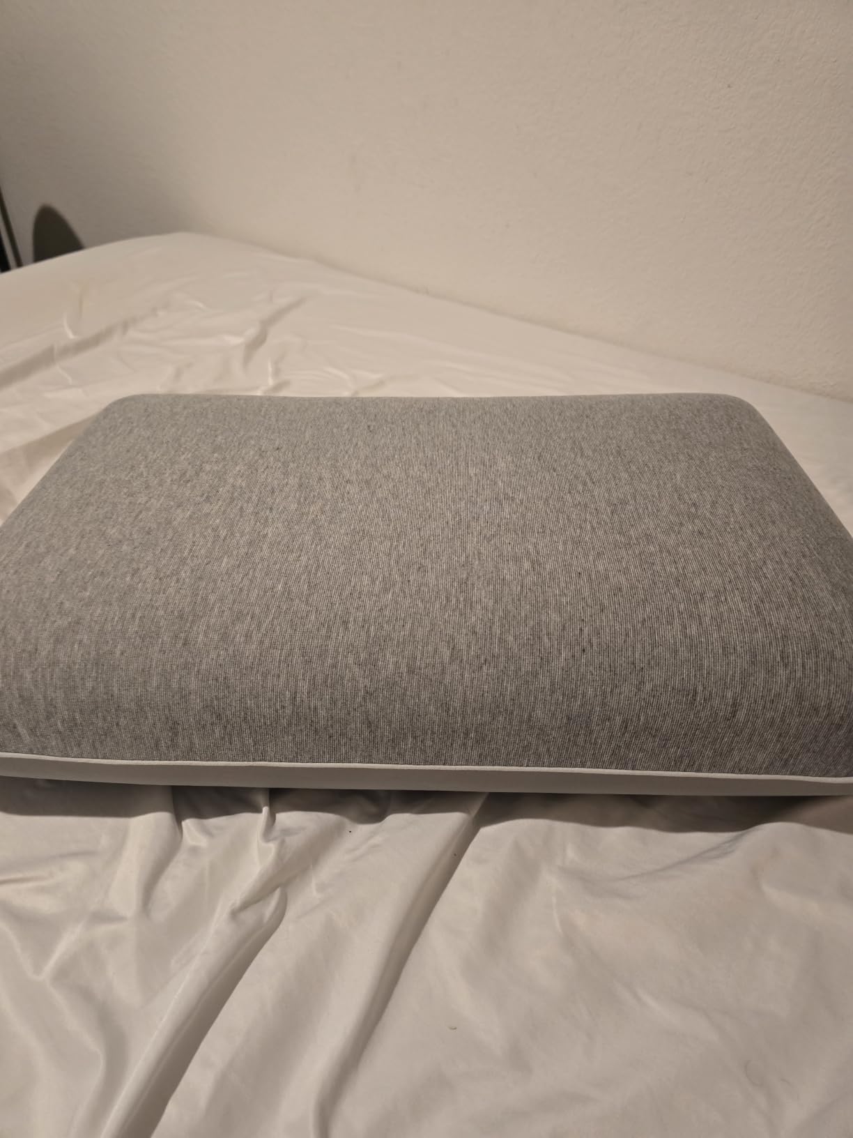 Gel Cooling Pillows for Hot Sleepers, Cooling Memory Foam Pillow with Reversible & Removable Cover, Cold Pillow for Side & Back Sleepers, All-Season Comfort, Standard Size(1 Pack), Grey customer photo 2