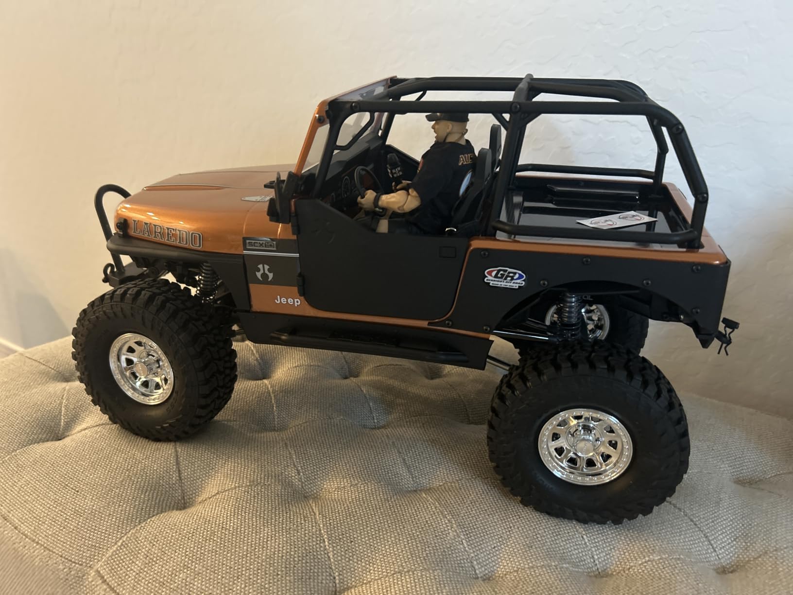 Axial 1/10 SCX10 III Jeep CJ-7 4X4 RTR Brushed RC Rock Crawler, Copper | Battery and Charger Not Included, RC Truck, AXI03008V2T2 customer photo 1