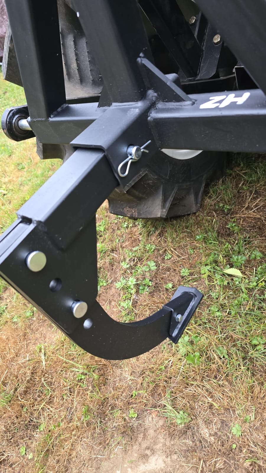 2 Inch Receiver Hitch Mounted 3-Point Trencher Plow, 16 Inch Adjustable Trenching Shank, Heavy Duty Thickened Lawn Ripper Digger with 2Pcs Replaceable Carbide Teeth, Fit for ATV UTV Tractor customer photo 2