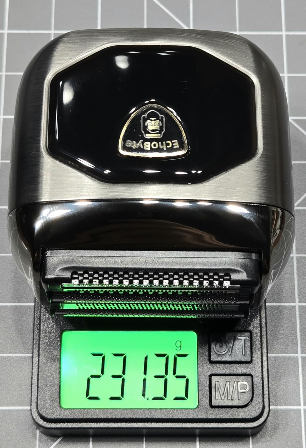 Electric Foil Shaver for Men: Full-Metal Body & 4 Floating Blades | Metal body, low vibration; easy-rinse magnetic head. IPX7 wet/dry, USB-C fast charge, 120-min runtime, LED and travel lock. customer photo 2