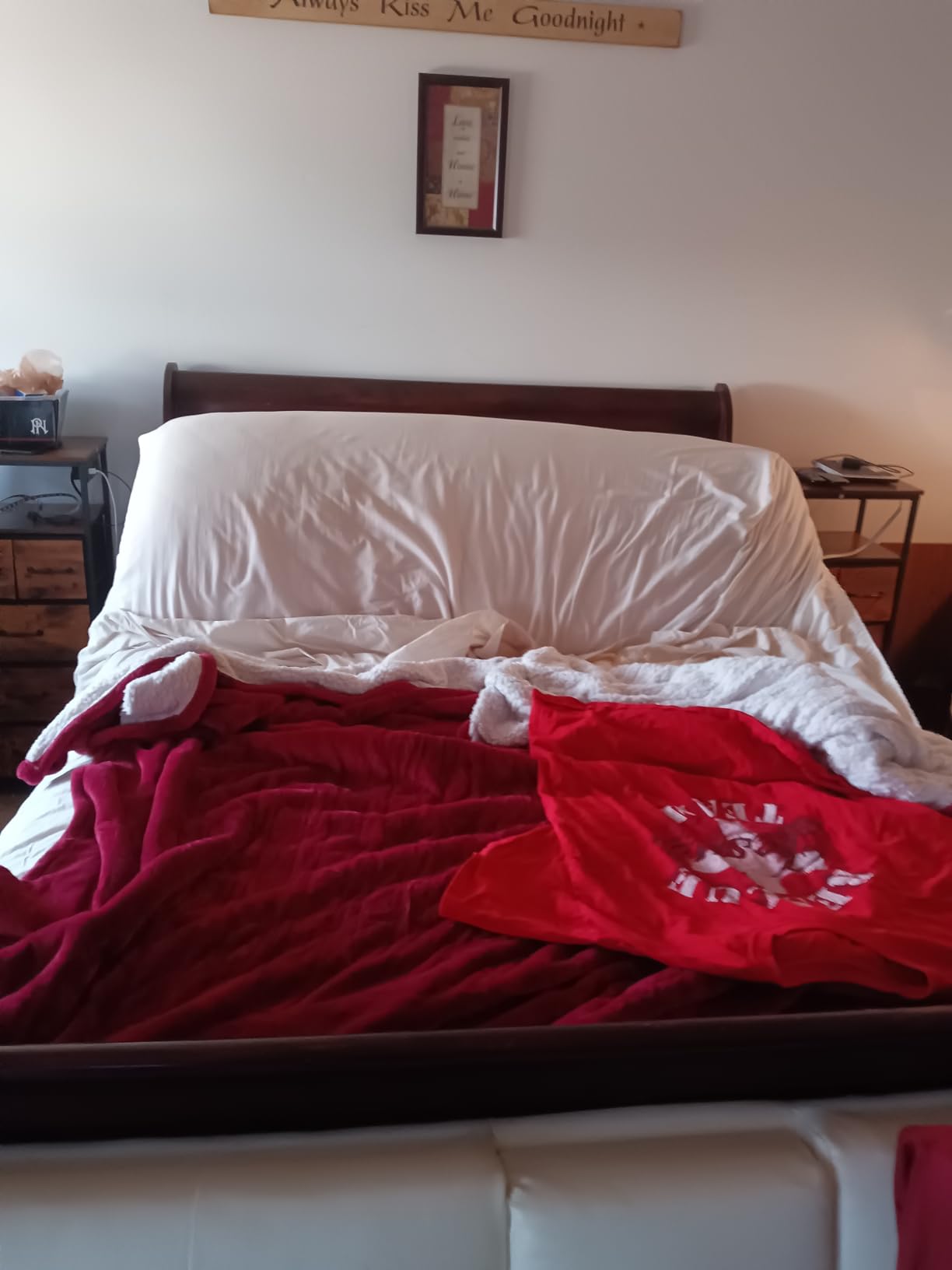 King Adjustable Bed Base Frame, Massage & Wireless Remote, Dual USB Ports,Ergonomic Upholstered Bed Frame, Lift Motor, Under Bed Lighting, Independent Head and Foot Tilt customer photo 2