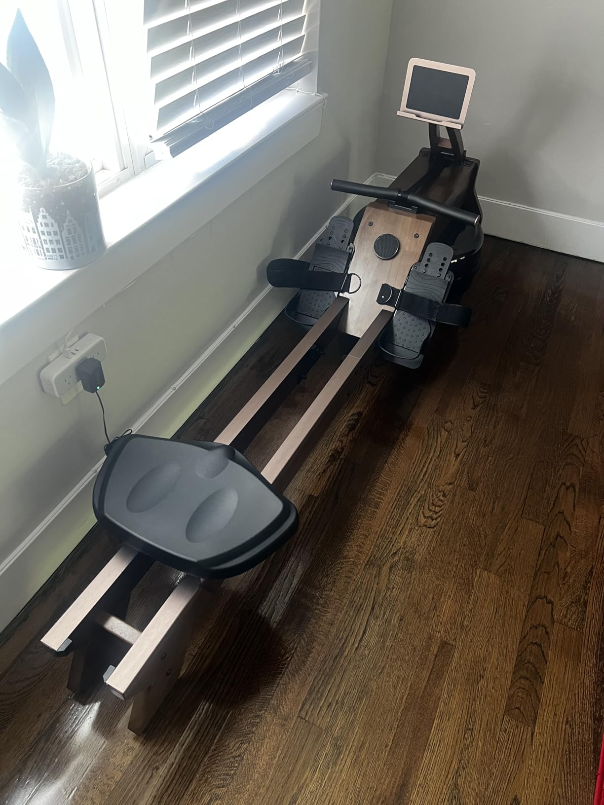 Wenoker Water Rowing Machine, Foldable Saving,Immersive Water Rower customer photo 1
