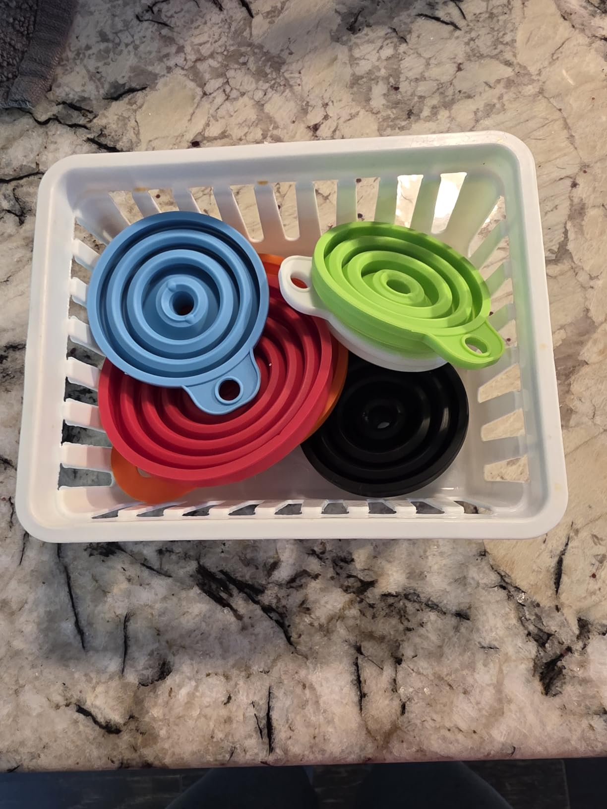 KongNai Kitchen Funnel Set 4 Pack, Small and Large, Kitchen Gadgets Accessories Foldable Silicone Collapsible Funnels for Filling Water Bottle Liquid Transfer Food Grade customer photo 1