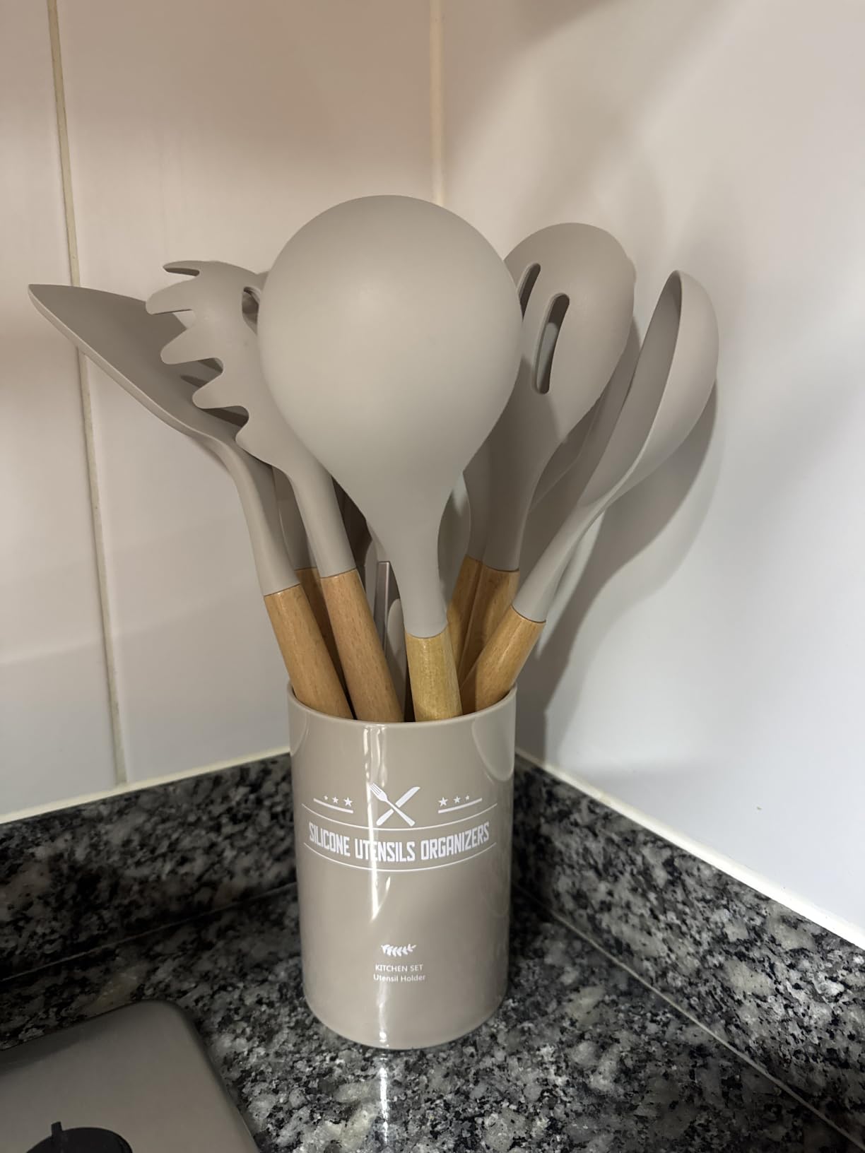 Umite Chef Kitchen Cooking Utensils Set, 33 pcs Non-Stick Silicone Cooking Kitchen Utensils Spatula Set with Holder, Wooden Handle Silicone Kitchen Gadgets Utensil Set (Khaki) customer photo 1