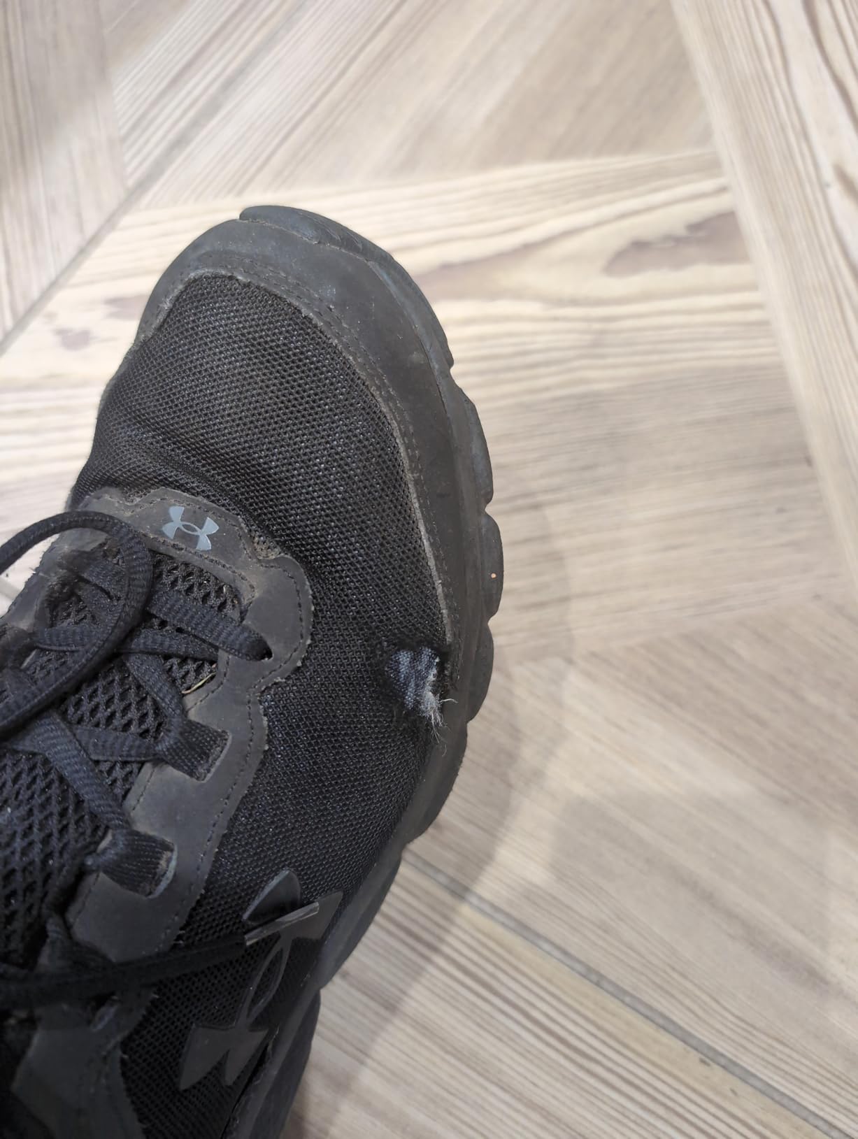 Under Armour Men's Charged Assert 9 Running Shoe customer photo 2
