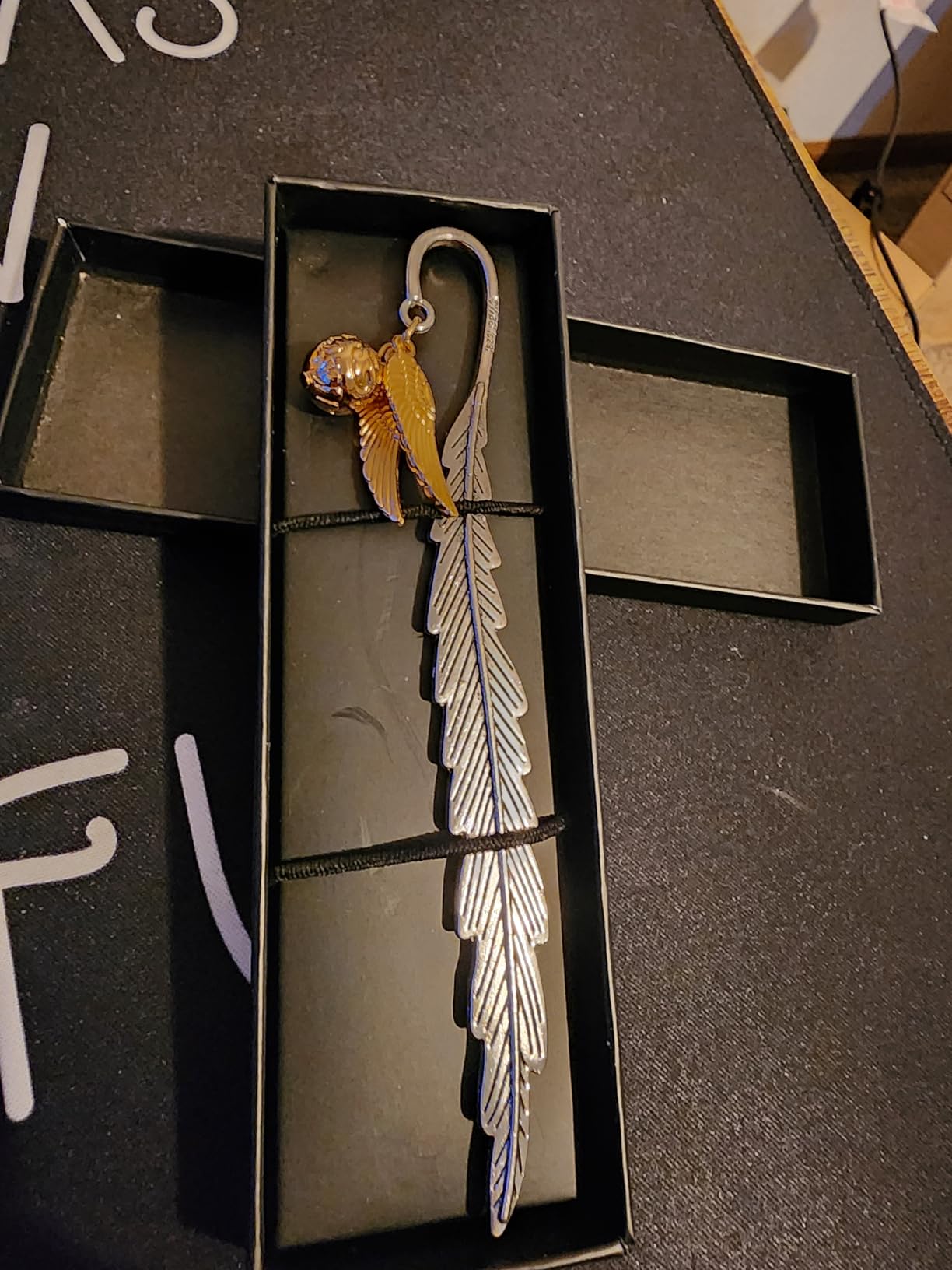 Harry Potter Metal Bookmark with Hanging Charm Golden Snitch Hogwarts Reading Gifts Christmas Stocking Stuffers Book Lovers Gift Box customer photo 2