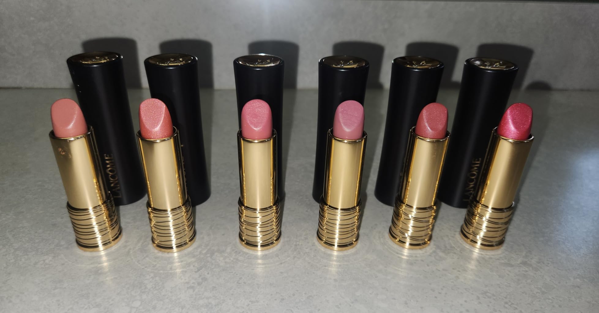 Lancôme L'Absolu Rouge Hydrating Cream Lipstick - Smudge-Resistant customer photo 2