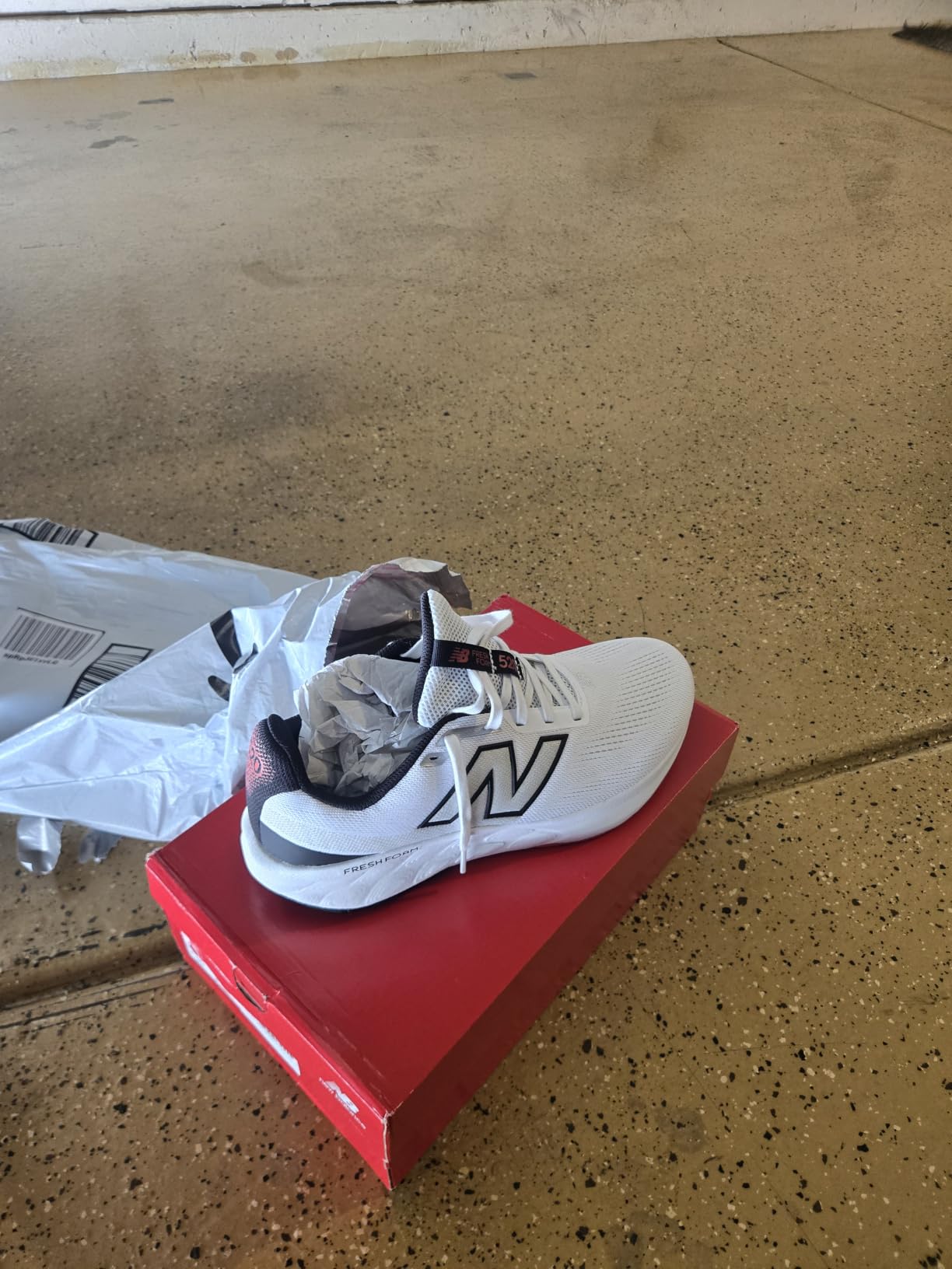 New Balance Men's Fresh Foam 520 v9 Running Shoe customer photo 2