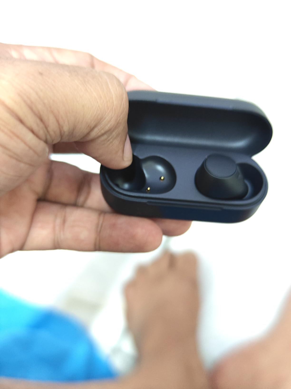 Sony WF-C510 Truly Wireless Bluetooth Earbud Headphones, Black customer photo 2