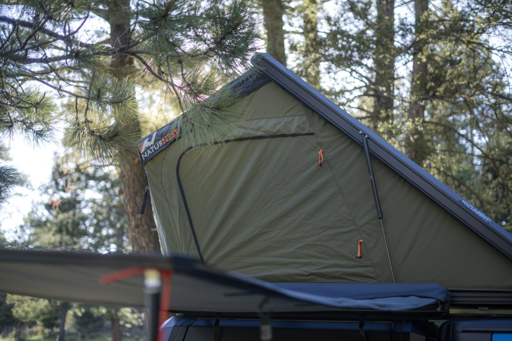 Naturnest Hard Shell Pop Up Rooftop Tent for 2-Person with 20% Extra Room customer photo 2